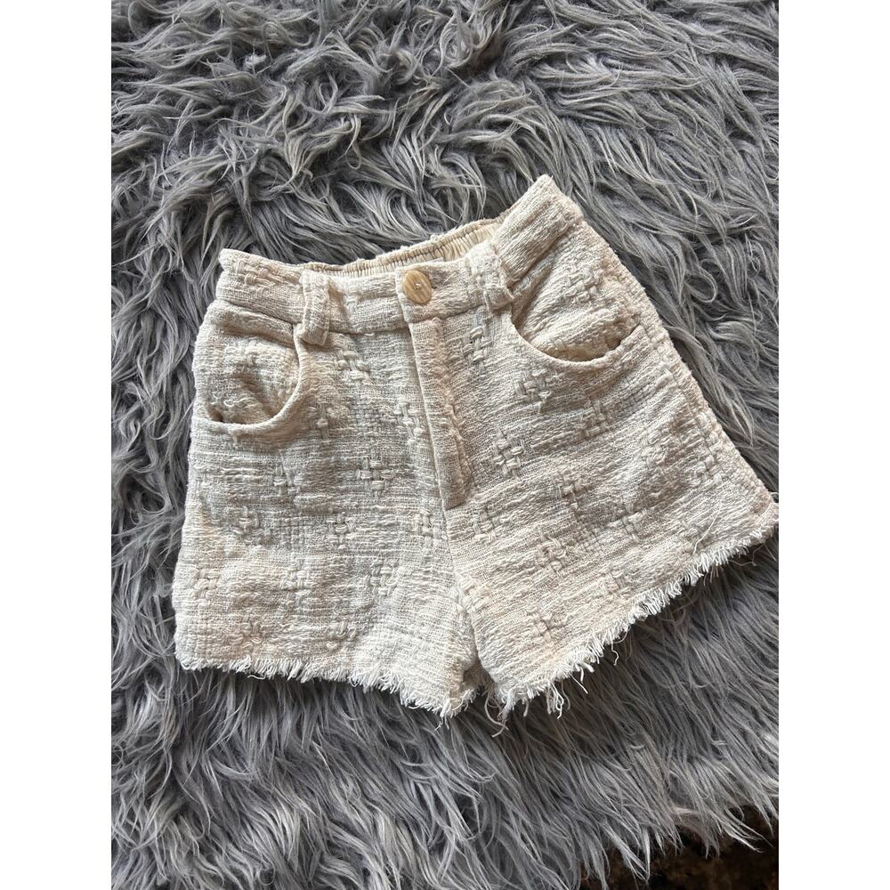 Zara Girls Textured Woven Knit Shorts Raw Hem Pockets Preppy Casual Cream Size 7